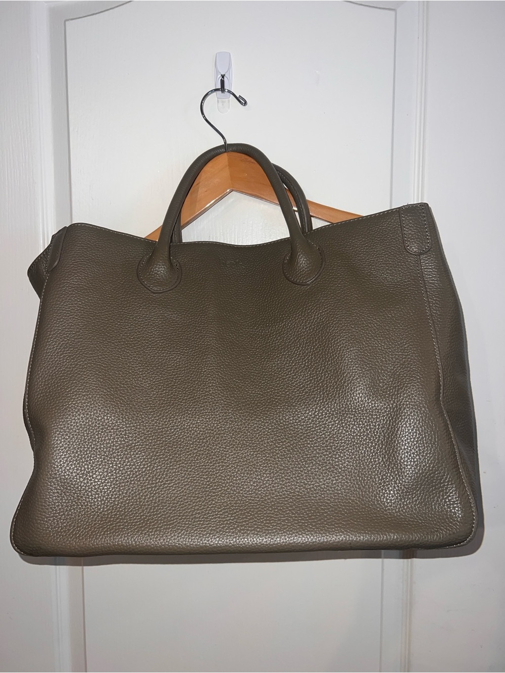 Beck Classic Small Olivia Taupe EUC